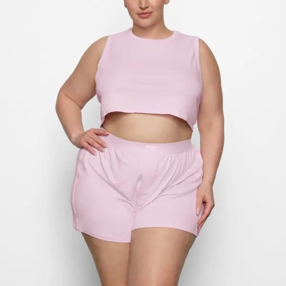 NWOT SKIMS Boyfriend Crop Tank-Cherry Blossom